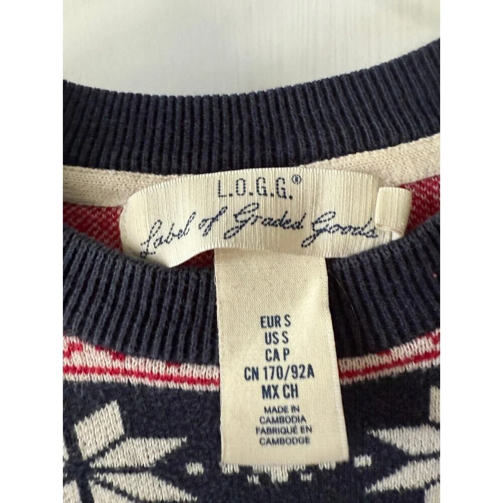 LOGG men’s size small Christmas penguin sweater